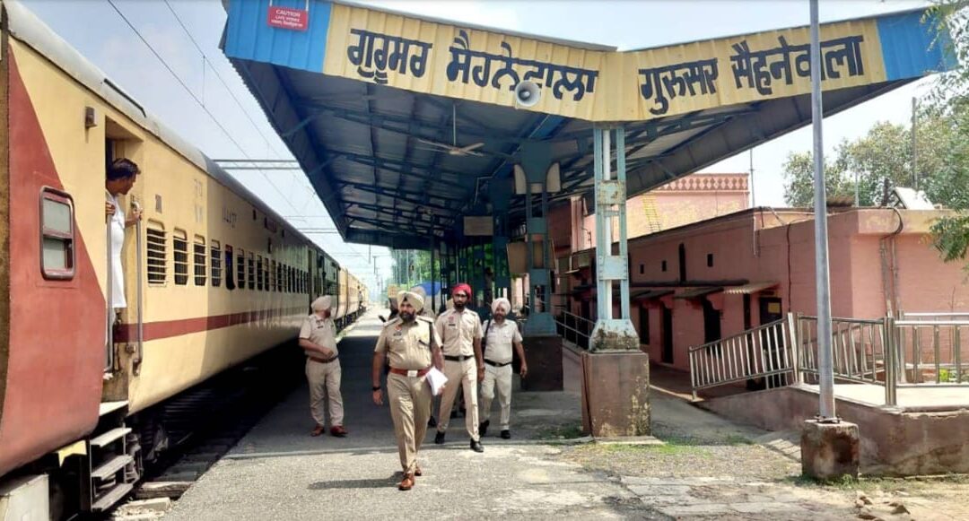 Ahead-of-i-Day-Punjab-Police-Conducts-Search-Operation-at-170-Railway-Stations-Across-State