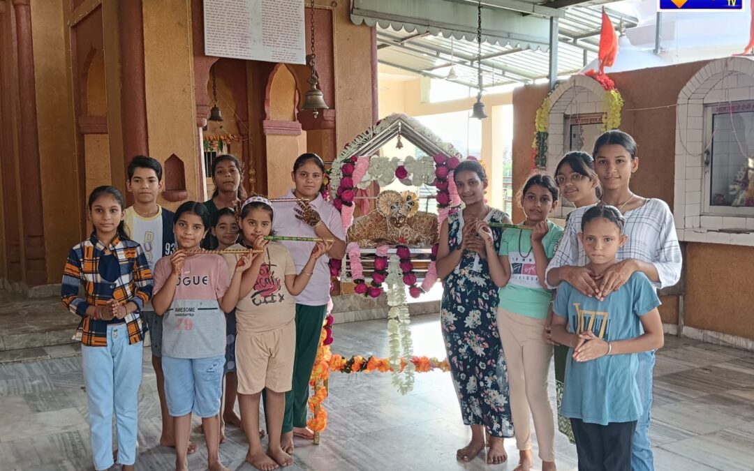 ਮੁੱਲਾਪੁਰ ਗਰੀਬਦਾਸ ਵਿਖੇ ਸਥਿਤ ਵੱਖ ਵੱਖ ਮੰਦਰਾਂ ਵਿੱਚ ਅੱਜ ਜਨਮ ਅਸ਼ਟਮੀ ਦਾ ਦਿਹਾੜਾ ਧੂਮ ਧਾਮ ਅਤੇ ਸ਼ਰਧਾ ਭਾਵਨਾ ਨਾਲ ਮਨਾਇਆ ਗਿਆ