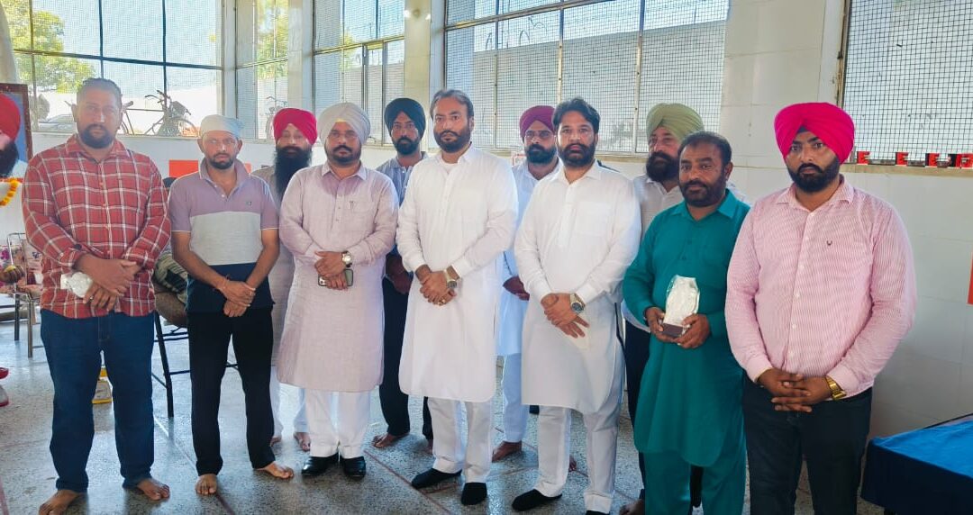 ਜ਼ੈਲਦਾਰ ਸਤਵਿੰਦਰ ਸਿੰਘ ਚੈੜੀਆਂ ਦੀ ਯਾਦ ਵਿੱਚ ਲਗਾਇਆ ਵਿਸ਼ਾਲ ਖੂਨਦਾਨ ਕੈਂਪ