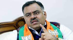 कांग्रेस सत्ता की लालच में देश हित को दरकिनार कर अलगाववाद ओर आतंकवाद की गोद में बैठ गई है : चुग