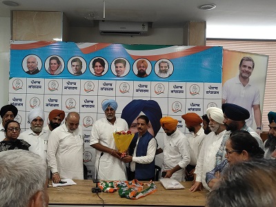 Punjab-Congress-grows-in-strength-as-BJP-leaders-join-Party-fold