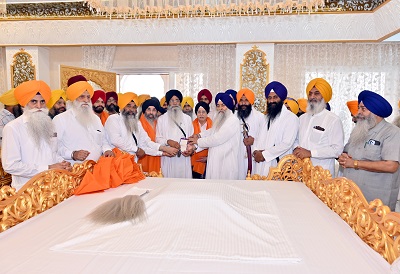 ਸ੍ਰੀ ਦਰਬਾਰ ਸਾਹਿਬ ਵਿਖੇ ਸਥਿਤ ਗੁਰਦੁਆਰਾ ਸ਼ਹੀਦ ਬਾਬਾ ਗੁਰਬਖ਼ਸ਼ ਸਿੰਘ ਜੀ ਨਜ਼ਦੀਕ ਸੁਖਆਸਨ ਅਸਥਾਨ ਦੀ ਕਰਵਾਈ ਗਈ ਸੇਵਾ