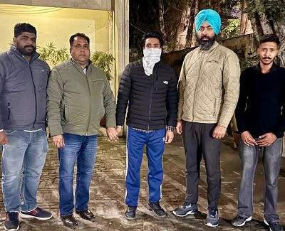दूसरी किश्त के रूप में 5000 रुपये की रिश्वत लेते हुए पी.एस.पी.सी.एल. के जे.ई. को विजिलेंस ब्यूरो द्वारा गिरफ्तार