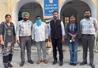 15,000 ਰੁਪਏ ਰਿਸ਼ਵਤ ਲੈਂਦਾ ਪੰਚਾਇਤ ਸਕੱਤਰ ਵਿਜੀਲੈਂਸ ਬਿਊਰੋ ਵੱਲੋਂ ਕਾਬੂ; ਗ੍ਰਿਫ਼ਤਾਰੀ ਤੋਂ ਬਚਦਾ ਬੀ.ਡੀ.ਪੀ.ਓ. ਮੌਕੇ ਤੋਂ ਹੋਇਆ ਫਰਾਰ