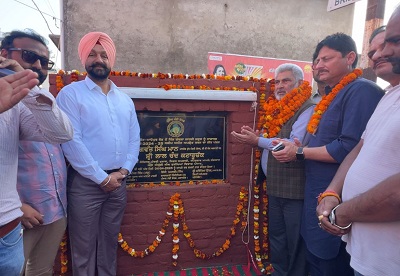 कैबिनेट मंत्री लाल चंद कटारूचक्क ने सरना में पार्क के निर्माण कार्यों की शुरुआत की
