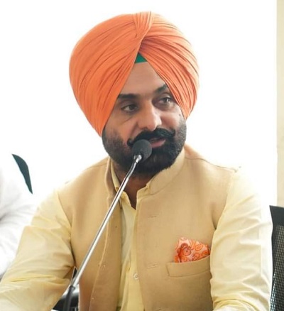 ਜ਼ਿਲ੍ਹਾ ਕਾਂਗਰਸ ਕਮੇਟੀ ਮੋਹਾਲੀ ਦੇ ਪ੍ਰਧਾਨ ਸ. ਰਣਜੀਤ ਸਿੰਘ ਜੀਤੀ ਪਡਿਆਲਾ ਨੇ ਆਮ ਆਦਮੀ ਪਾਰਟੀ ਦੀ ਪੰਜਾਬ ਸਰਕਾਰ ਤੇ ਨਿਸ਼ਾਨਾਸਾਦੇ