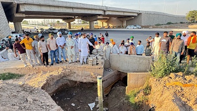 ਐਨ.ਐਚ.ਏ ਵਲੋਂ ਸੀਵਰੇਜ ਦਾ ਗੰਦਾ ਪਾਣੀ ਬੋਰ ਰਾਹੀਂ ਧਰਤੀ ਵਿੱਚ ਸੁੱਟਣ ਨੂੰ ਲੈ ਕੇ ਪਿੰਡ ਪਡਿਆਲਾਂ ਵਾਸੀਆਂ ਚ ਭਾਰੀ ਰੋਸ:ਗੁਰਪ੍ਰਤਾਪ ਸਿੰਘ ਪਡਿਆਲਾ