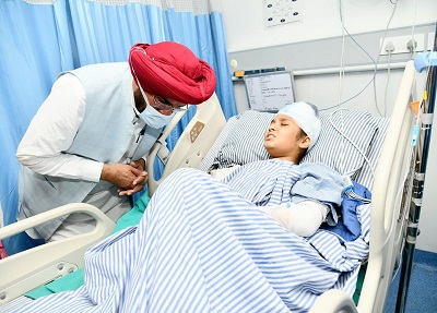 ਸਰਹੱਦੀ ਜ਼ਿਲ੍ਹਿਆਂ ਵਿੱਚ ਤਾਇਨਾਤ ਸਾਰੇ ਮੰਤਰੀ ਹਸਪਤਾਲਾਂ, ਰਾਹਤ ਕੈਂਪਾਂ, ਰਾਸ਼ਨ ਡਿਪੂਆਂ ਅਤੇ ਐਮਰਜੈਂਸੀ ਸੇਵਾਵਾਂ ਦੀ ਕਰ ਰਹੇ ਹਨ ਸਮੀਖਿਆ