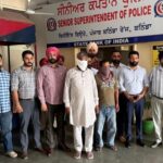 1,05,000 रुपये रिश्वत लेता ए.एन.टी.एफ. का ए. एस.आई. और उसका ड्राइवर विजिलेंस ब्यूरो द्वारा काबू