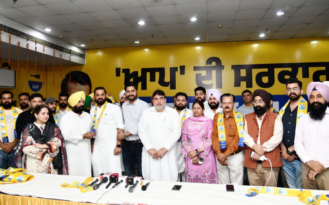 Congress Faces Setback in Ludhiana West! Several Leaders Join Aam Aadmi Party