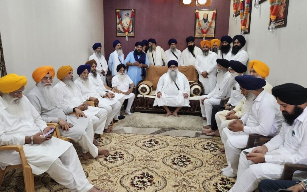 ਐਡਵੋਕੇਟ ਧਾਮੀ ਦੀ ਅਗਵਾਈ ’ਚ ਸ਼੍ਰੋਮਣੀ ਕਮੇਟੀ ਵਫਦ ਨੇ ਬਾਬਾ ਹਰਨਾਮ ਸਿੰਘ ਨਾਲ ਕੀਤੀ ਮੁਲਾਕਾਤ