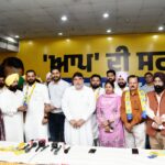 ਲੁਧਿਆਣਾ ਪੱਛਮੀ ਵਿੱਚ ਕਾਂਗਰਸ ਨੂੰ ਵੱਡਾ ਝਟਕਾ! ਕਈ ਦਿਗੱਜ ਆਗੂ ਆਮ ਆਦਮੀ ਪਾਰਟੀ 'ਚ ਹੋਏ ਸ਼ਾਮਲ