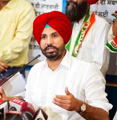 Warring chides AAP on ‘Udyog Kranti’