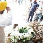 CM joins thousands of others in bid farewell to marathon runner Fauja Singh
