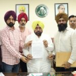 Harchand Singh Burst resolved the demands of Punjab Market Committees Employees Union on the spot