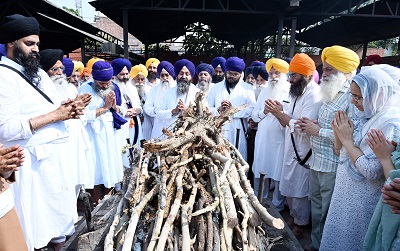ਸ਼੍ਰੋਮਣੀ ਕਮੇਟੀ ਮੈਂਬਰ ਭਾਈ ਰਾਮ ਸਿੰਘ ਦੇ ਅੰਤਿਮ ਸੰਸਕਾਰ ਮੌਕੇ ਪੁੱਜੀਆਂ ਪੰਥਕ ਸ਼ਖ਼ਸੀਅਤਾਂ