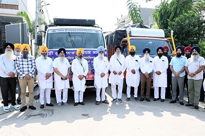 ਸ਼੍ਰੋਮਣੀ ਕਮੇਟੀ ਪ੍ਰਧਾਨ ਨੇ ਹੜ੍ਹ ਪੀੜਤਾਂ ਲਈ ਰਾਹਤ ਸਮੱਗਰੀ ਦੇ ਹੋਰ ਦੋ ਟਰੱਕ ਕੀਤੇ ਰਵਾਨਾ