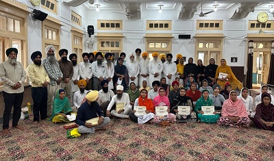 ਧਾਰਮਿਕ ਪ੍ਰੀਖਿਆ ਅਤੇ ਸਿੱਖ ਧਰਮ ਅਧਿਐਨ ਪੱਤਰ ਵਿਹਾਰ ਕੋਰਸ ਦੇ ਮੈਰਿਟ ਵਿੱਚ ਆਏ ਵਿਦਿਆਰਥੀ ਸਨਮਾਨਿਤ