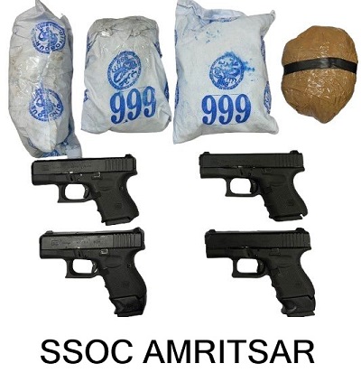 Five members of smuggling gang arrested with four Glock pistols, 2 kg heroin