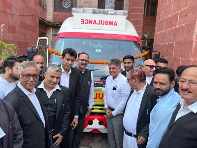 MP Manish Tewari dedicates an ambulance from his MPLAD funds to District and Sessions Courts