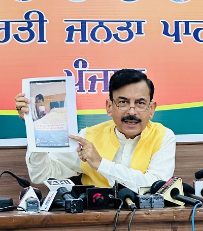 AAP rattled by Ashwani Sharma’s tweet on the viral video – Joshi